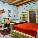 Nova Cave * Ortahisar