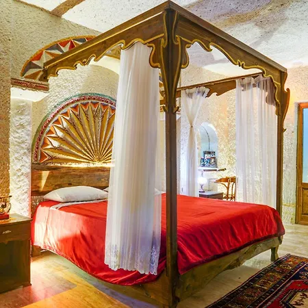 Nova Cave * Ortahisar