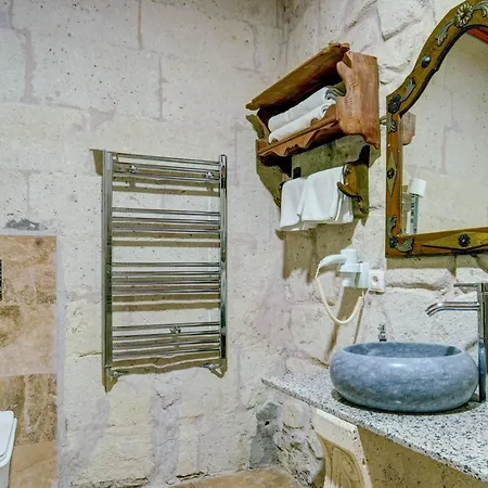 Nova Cave Otel *