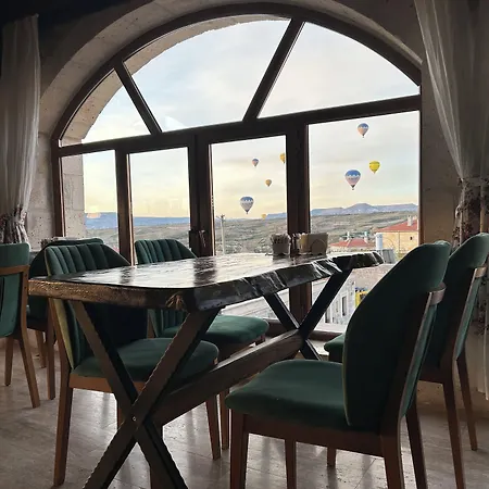 Nova Cave Hotel *