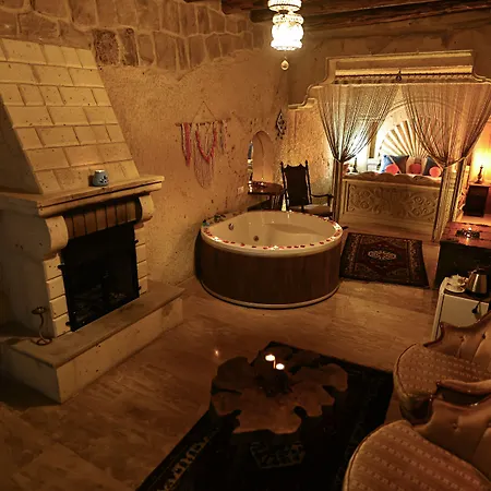 Nova Cave * Ortahisar