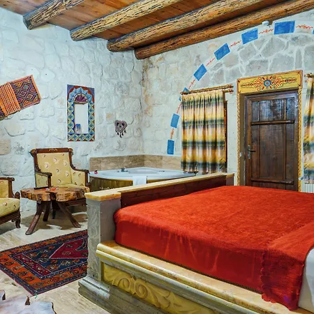 Nova Cave Hotel *